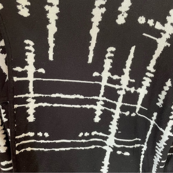 Orly Long Sleeve Open Knit Sweater Sz XL - Picture 3 of 6